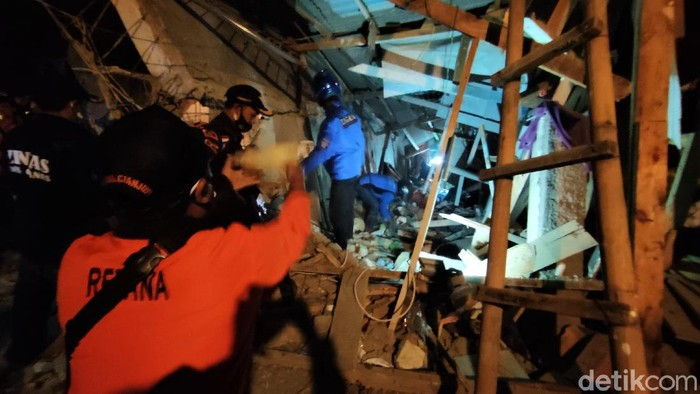 Ponpes di Cianjur Roboh